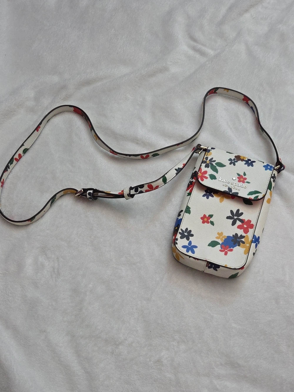 Kate Spade New York Ivory Floral Crossbody Phone Bag - Picture 2 of 5